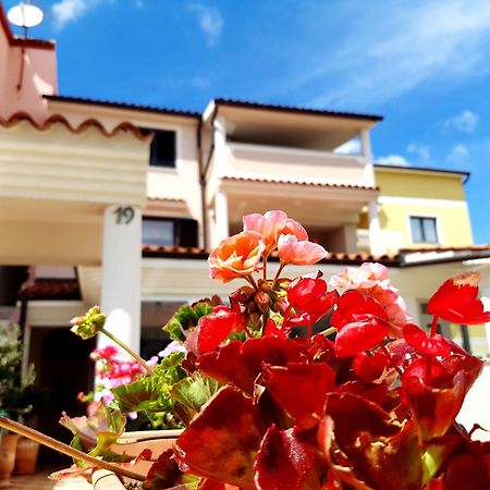 Krajcer Apartments Pula Ngoại thất bức ảnh