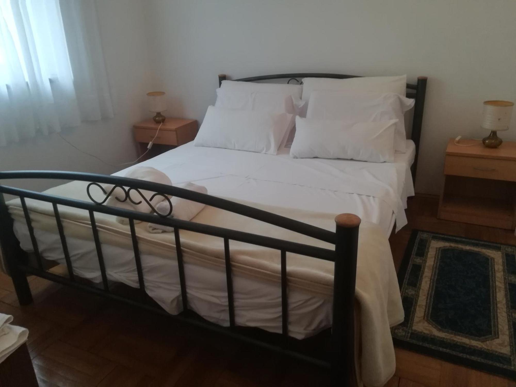 Krajcer Apartments Pula Ngoại thất bức ảnh
